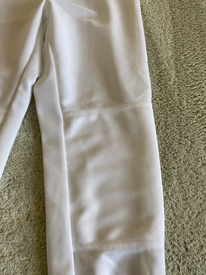 NUEVO Pantalones de béisbol Wilson blancos cintura con cinturón MEDIANOS para niños Foto 4 de 4