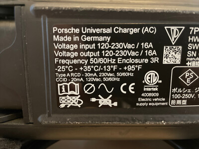 PORSCHE 純正 universal charger 未使用品 Porsche universal Charger