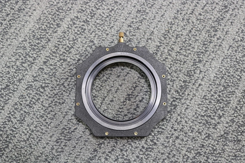 LEE Filters 100mm System Filter Holder + 77mm Wide-Angle Lens Adapter Ring - Image 2 of 3