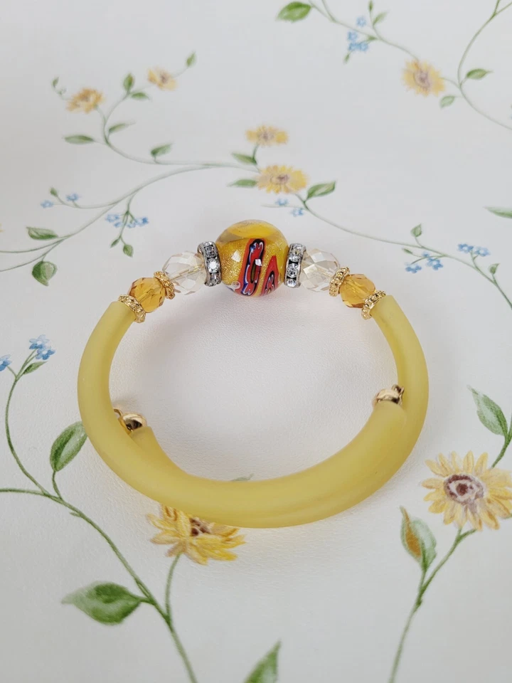 Pulsera de cristal de Murano Art Glass amarillo silicona color ámbar acento cristal talla única Foto 3 de 4