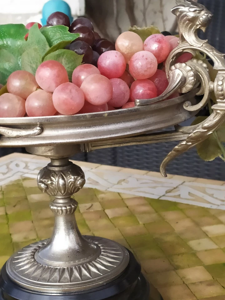 Superbe Centre de Table en Métal Nickelé Art de la Table Napoléon III , Ancien . - Photo 4/4