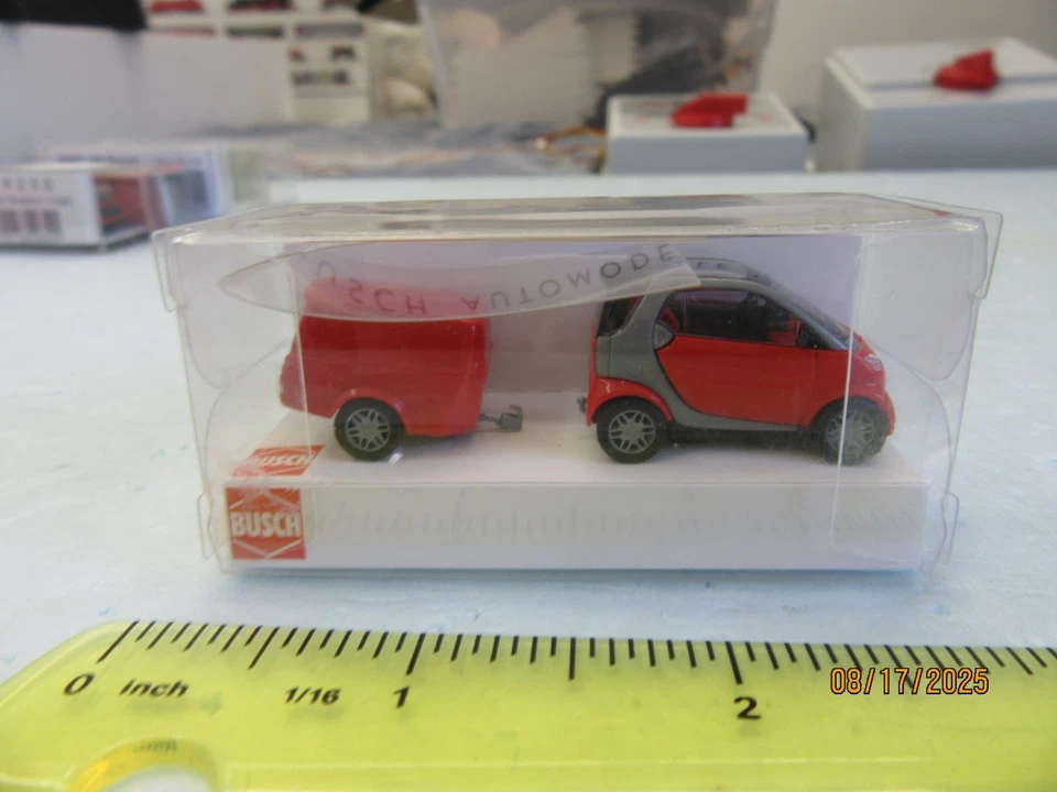 HO  HBusch 49352 Smart Roadster with Hanger  Rare - NIB - Image 3 of 4