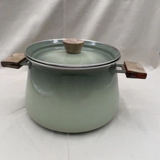Vintage Retro Cornwall Fondue Pot in 70's Avocado Green Wood Handles Model 5248