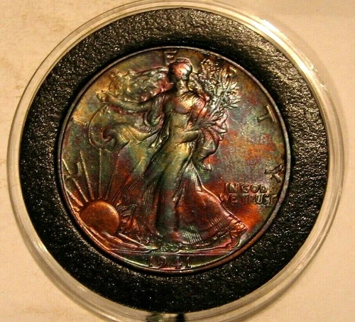 1941-D WALKING LIBERTY HALF DOLLAR (  ALMOST UNCIRCULATED )