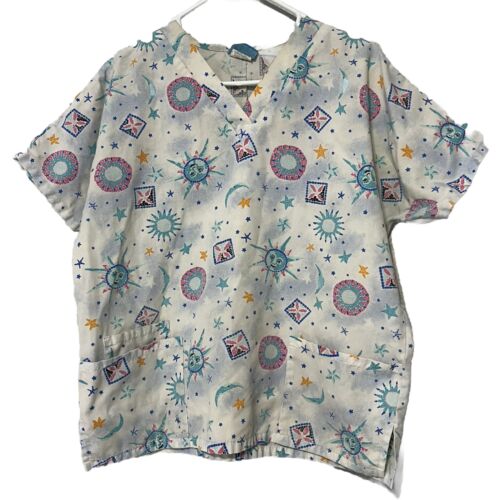 SCRUB HQ Womens Pullover Scrub Top V Neck Sz M Sun Moon and Stars Multicolored