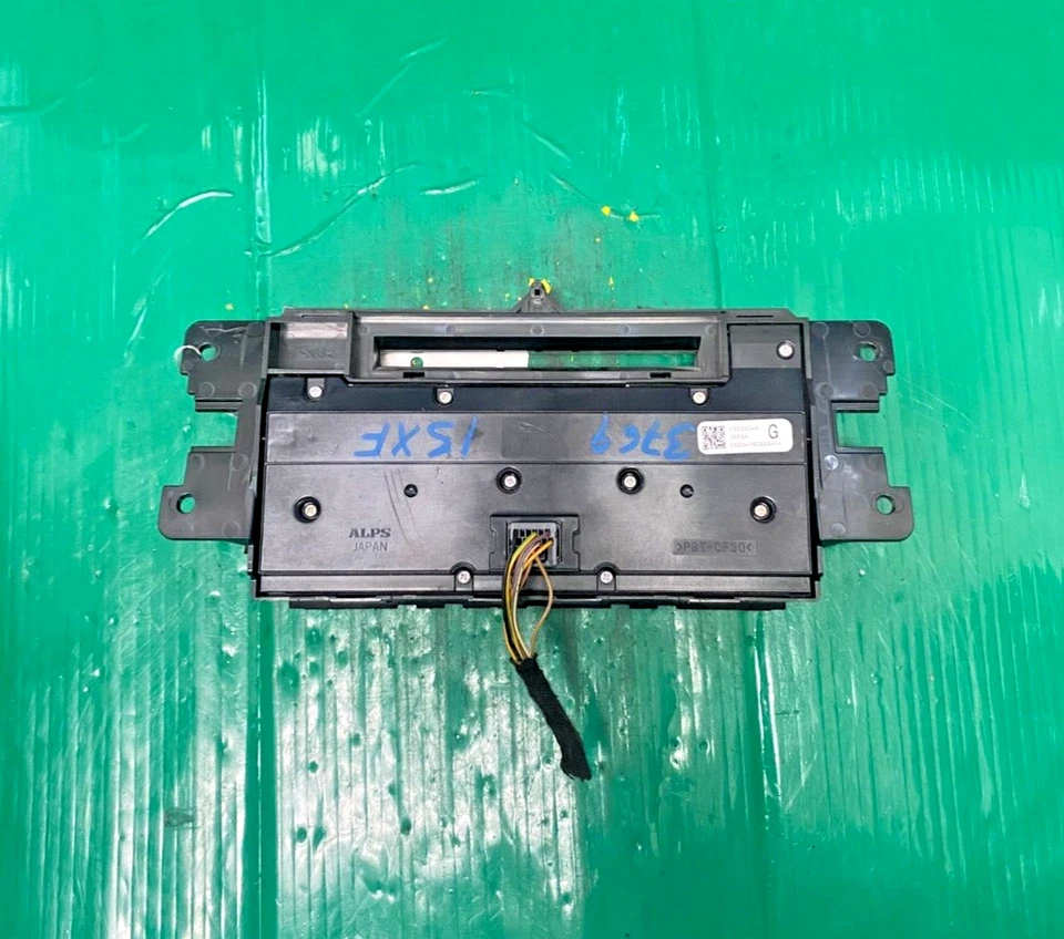 Controle de rádio e controle climático Jaguar XF 2012-2015 - Imagem 3 de 4