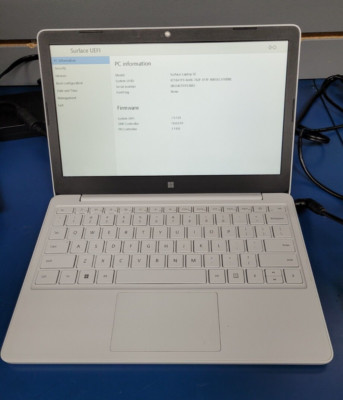 Surface Book SE  Intel Celeron N4120 @1.10 GHz/ 8 GB 128 GB SSD RAM Windows 11