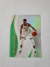 2019-20 Panini Illusions Emerald Astounding Giannis Antetokounmpo 