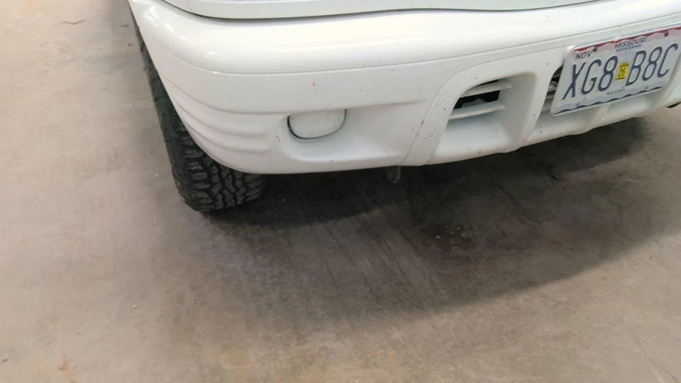 (LOCAL PICKUP ONLY) Front Bumper 4 Door Painted With Fog Lamps Fits 00-04 ISUZU  Foto 2 de 4