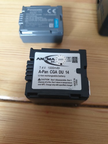 Genuine Panasonic Charger VSK0651 with 2 X Battery Pack and UK Plug - Picture 5 of 7