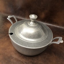 Wilton Armetale Pewter Plough Tavern Lidded Soup Tureen Made In USA