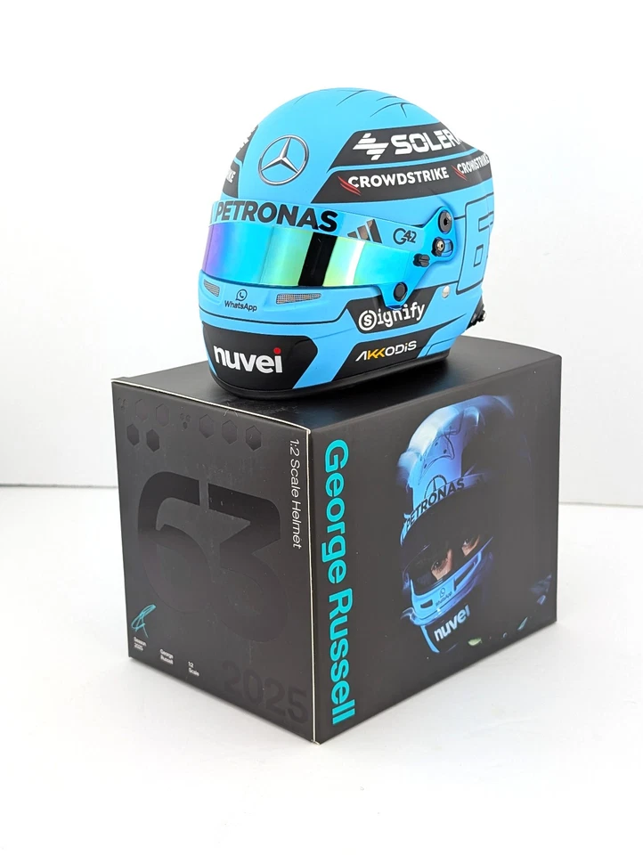2025 George Russell Mini Helmet - 1:2 Scale Bell F1 Helmet - Model 4100399 - Image 2 of 4