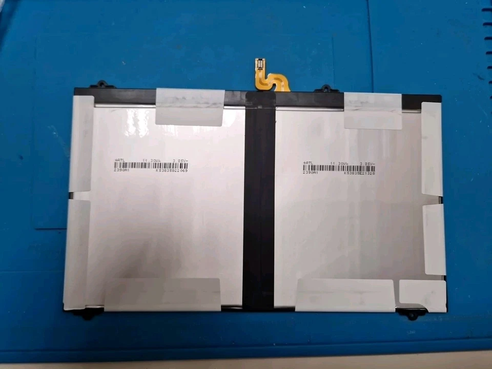 BATTERIA USATA ORIGINALE SAMSUNG TAB S2 SM-T819 5870Mah FUNZIONANTE EB-BT810ABE - Immagine 2 di 2