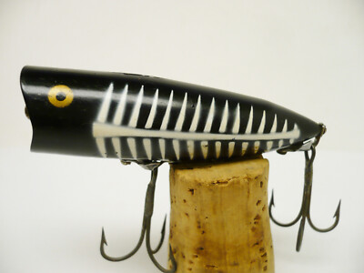 ルアー・フライ Heddon Chugger Spook C Vintage Fishing Lure Heddon Chugger Spook Black White Shore