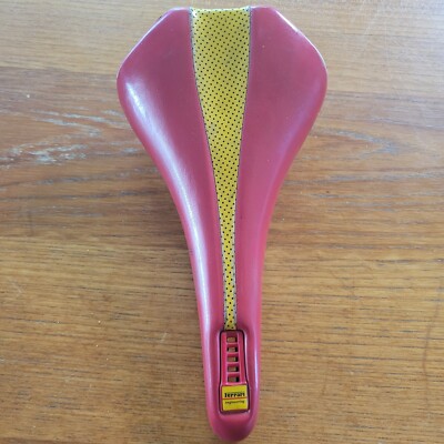 Vintage Red Ferrari Engineering Selle Italia Novus Saddle Carbon