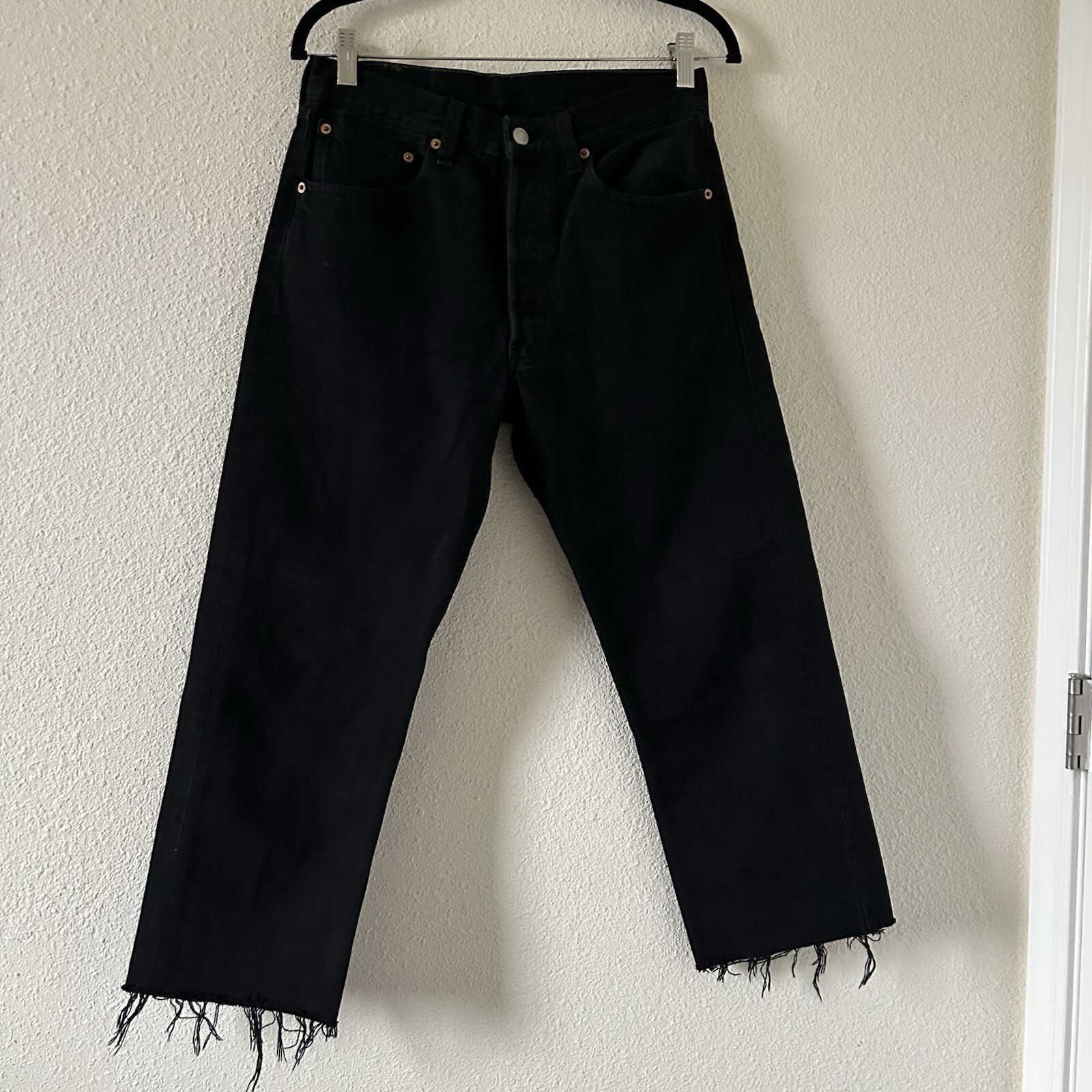 Levi’s 501 Sz 31 Wash Out Black Cropped Casual Unisex rock Grunge Street Gothic