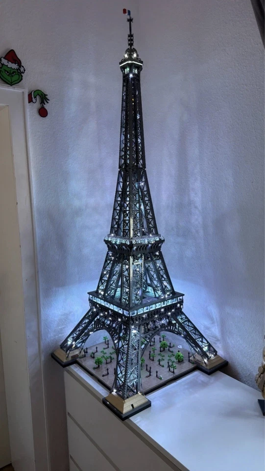 LEGO Icons 10307 Eiffel Tower, Foto 4 von 5