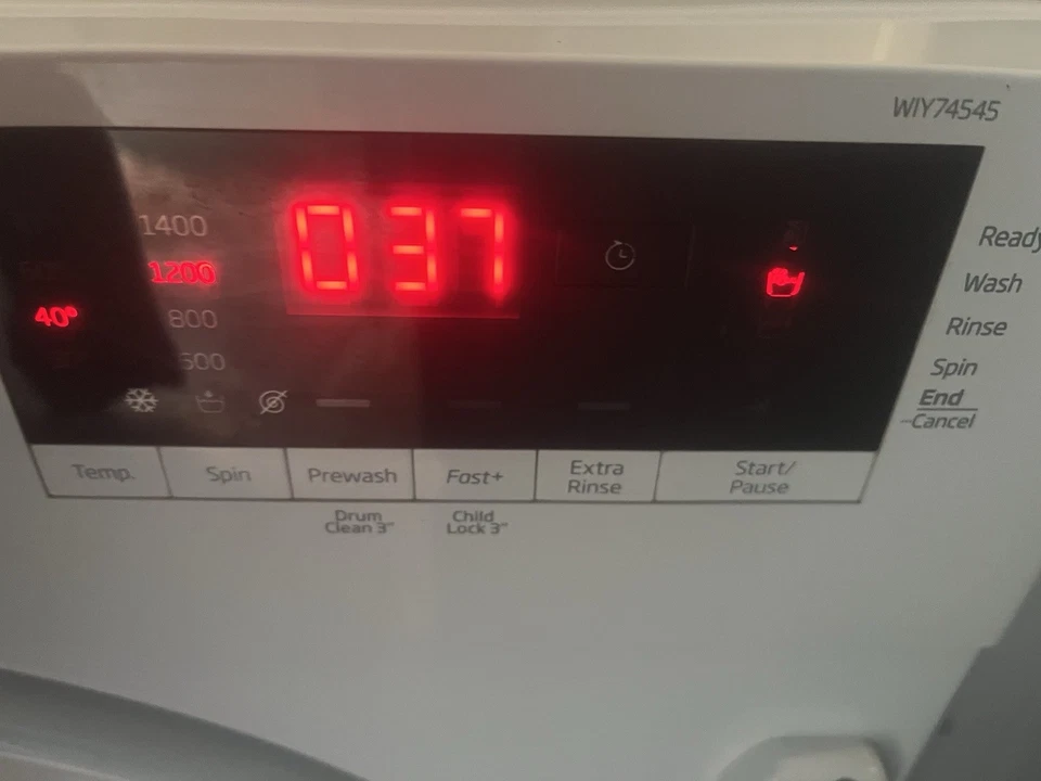 Beko Integrated Washing Machine Wiy7454 7kg 1400 - Image 2 of 3