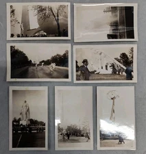 Vintage Photo Lot 1939 New York Worlds Fair Trilon & Perishere Art Grounds NY 