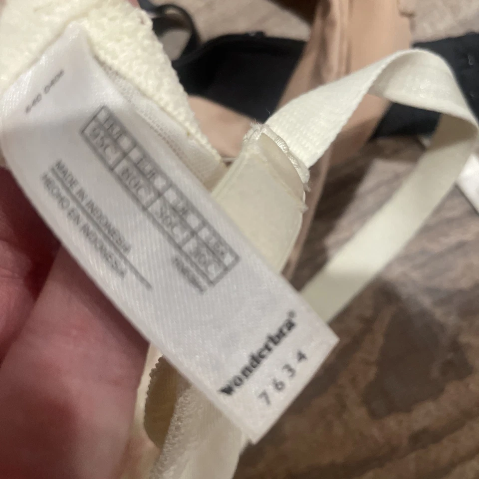 5 бюстгальтеров размер 36C два без бретелек Wonderbra Victorias Secret Aerie и Cosmopolitan - Изображение 2 из 4