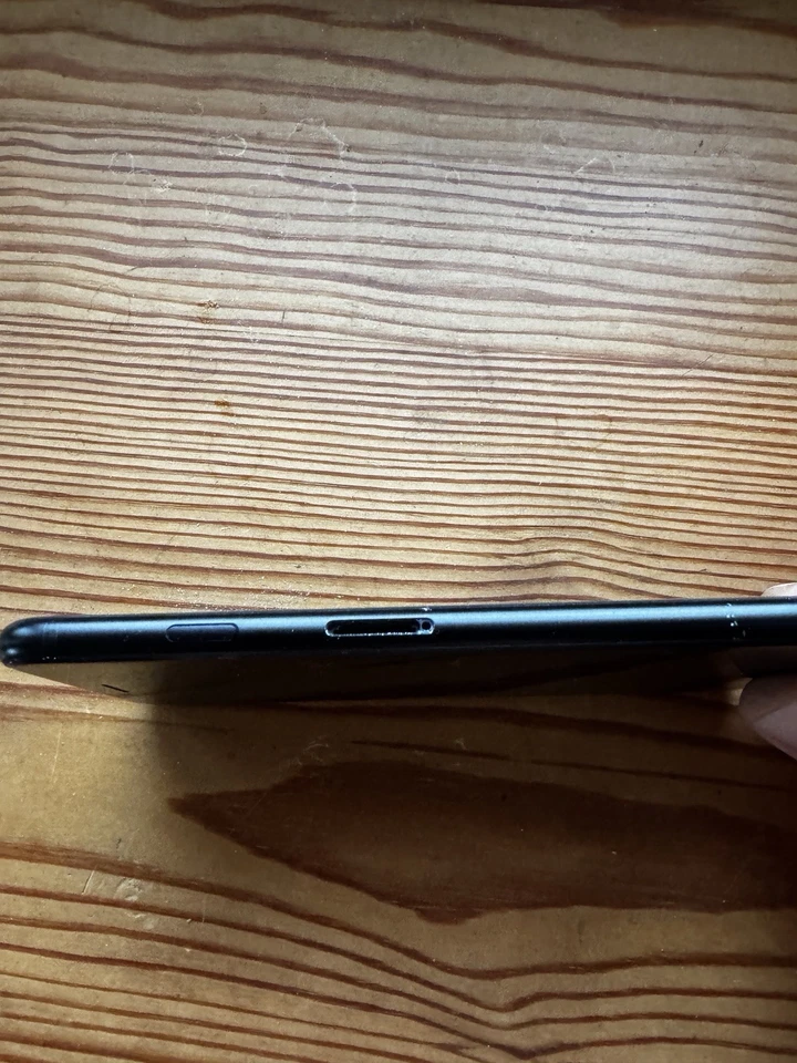Apple iPhone SE (2020) · 128GB, Foto 3 von 5