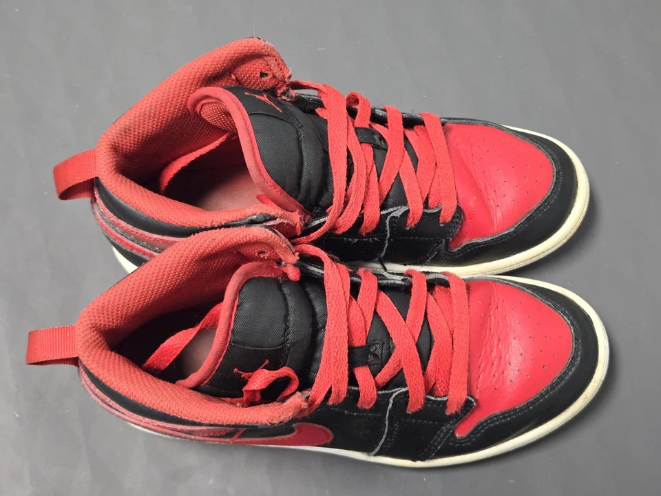 Nike Air Jordan 1 средний «Alternate выведен» черный/красный/белый размер 2Y (DQ8424-060) - Изображение 4 из 4