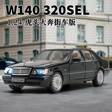1:24 Mercedes-Benz W140 320SEL High Simulation Diecast Car ChristmasSound Light