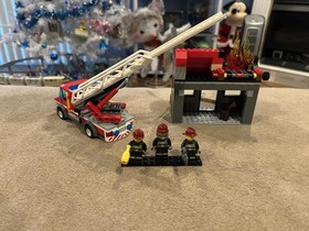 LEGO City-60107 &ldquo;Ladder Truck&rdquo; & 60003 &ldquo;Fire Emergency&rdquo; 100% Complete! Free Ship
