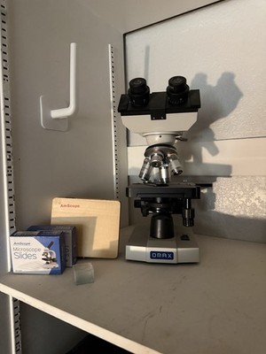 OMAX M83EZ 40 X -2500 X Trinocular LED Lab Compound Microscope