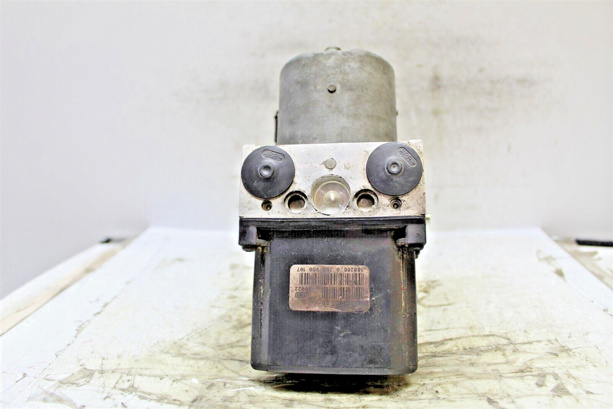 F153437A0 Mazda RX8 2004-08 ABS Anti-Lock Brake Pump Control OEM