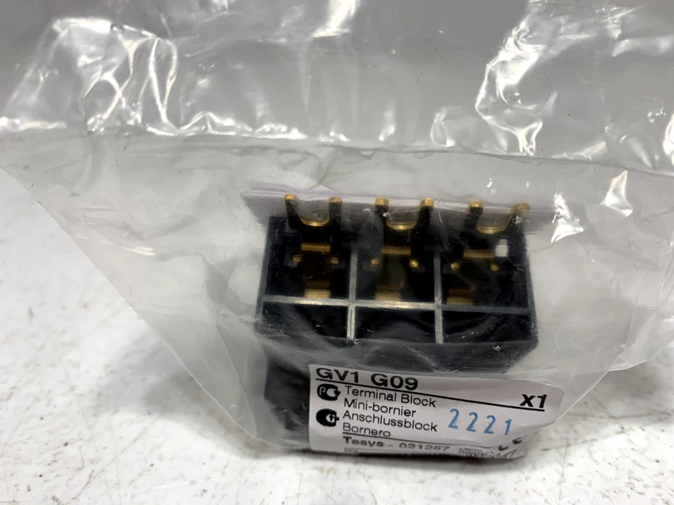 Schneider Electric GV1G09 Terminal Block 63 Amp 3 Pole 16-4 AWG - Image 4 of 4