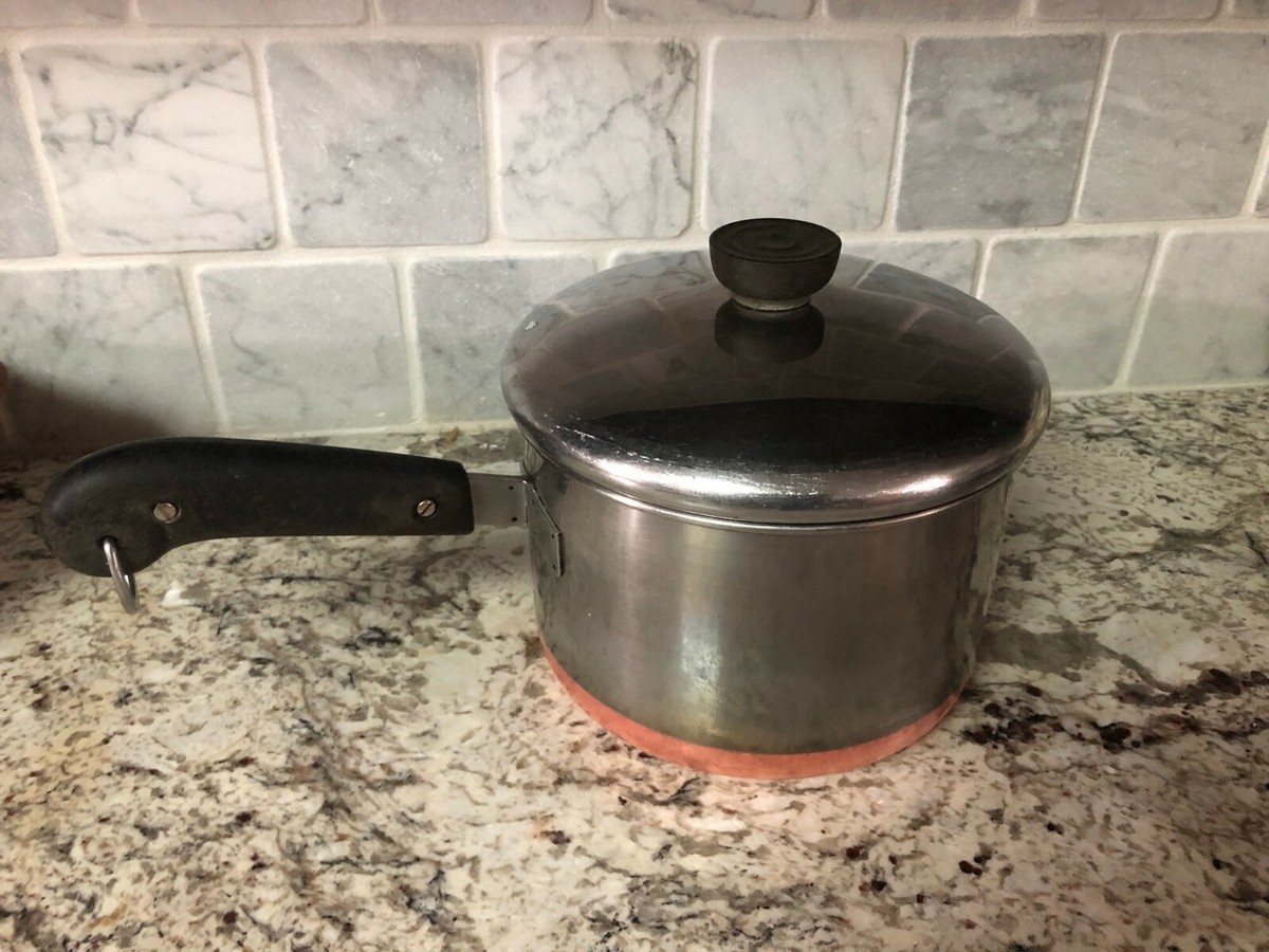 revere wareアメリカ製ヴィンテージ銅製サーブパン希少モデル Amazon.com: Vintage Revere Ware 9 Inch Saucepan Skillet USA: Home