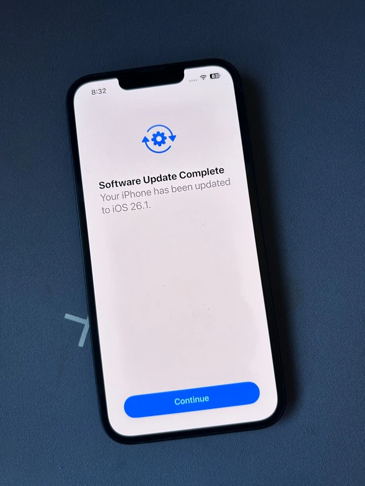 Apple iPhone 14 - 128GB - Black (Unlocked) 100% Battery Health Grade A - Image 3 of 4