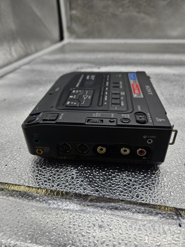 Sony GV-D200 Digital8 Hi8 8mm Video Recorder Player Transfer Deck GVD200 - Picture 4 of 10