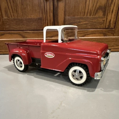 Tonka Tin Toy Pickup Truck Red Vintage Collectible Vehicle Age Level 8-11 Years