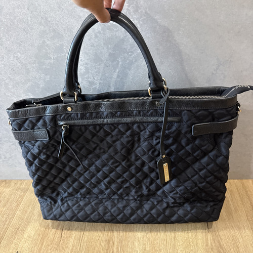Black Quilted Banana Republic Purse/ Laptop Bag/ Travel Bag / Large Tote - Picture 2 of 9