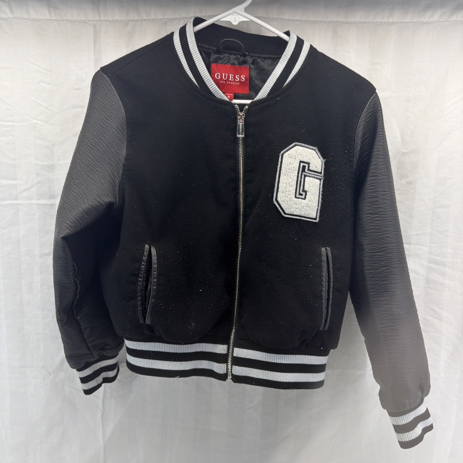 guess jacket size medium - image 1