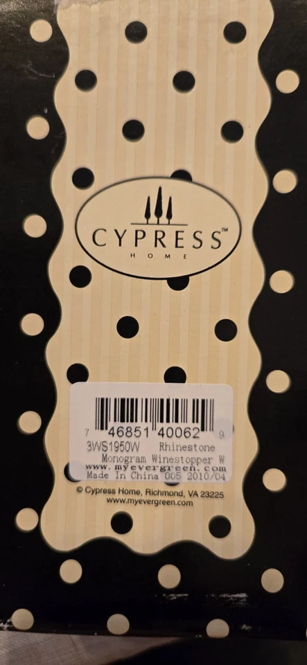 Tapón de botella de vino cristalino monograma con inicial 4,5" de Cypress regalo en casa Foto 2 de 3