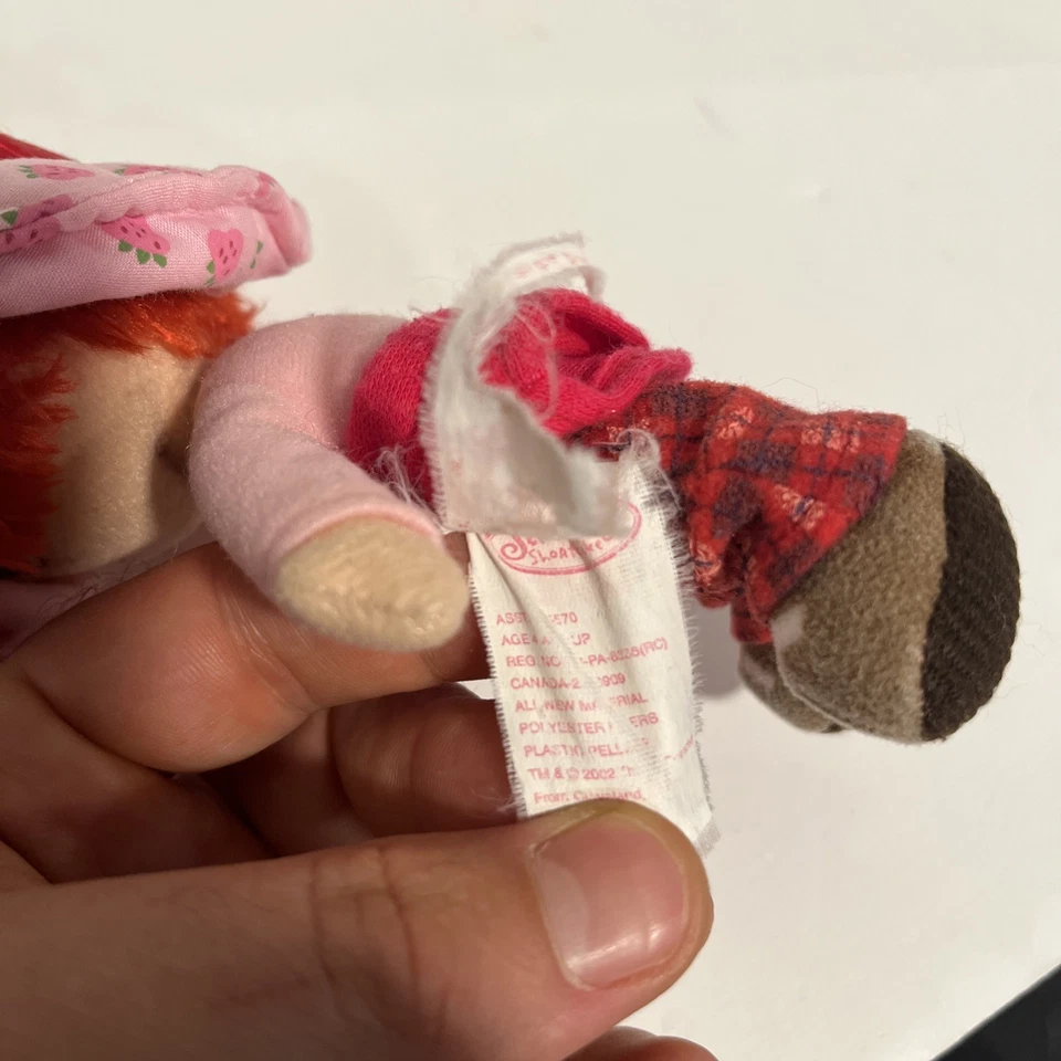 Bandai Strawberry Shortcake 2002 6 Inch Tall Plush Plaid Plush Scented - Image 3 of 4