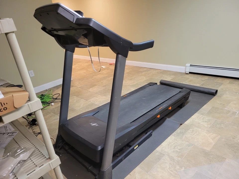 Cinta de correr Nordictrack T5.5 ifit amortiguación Live Dualshox Foto 3 de 4