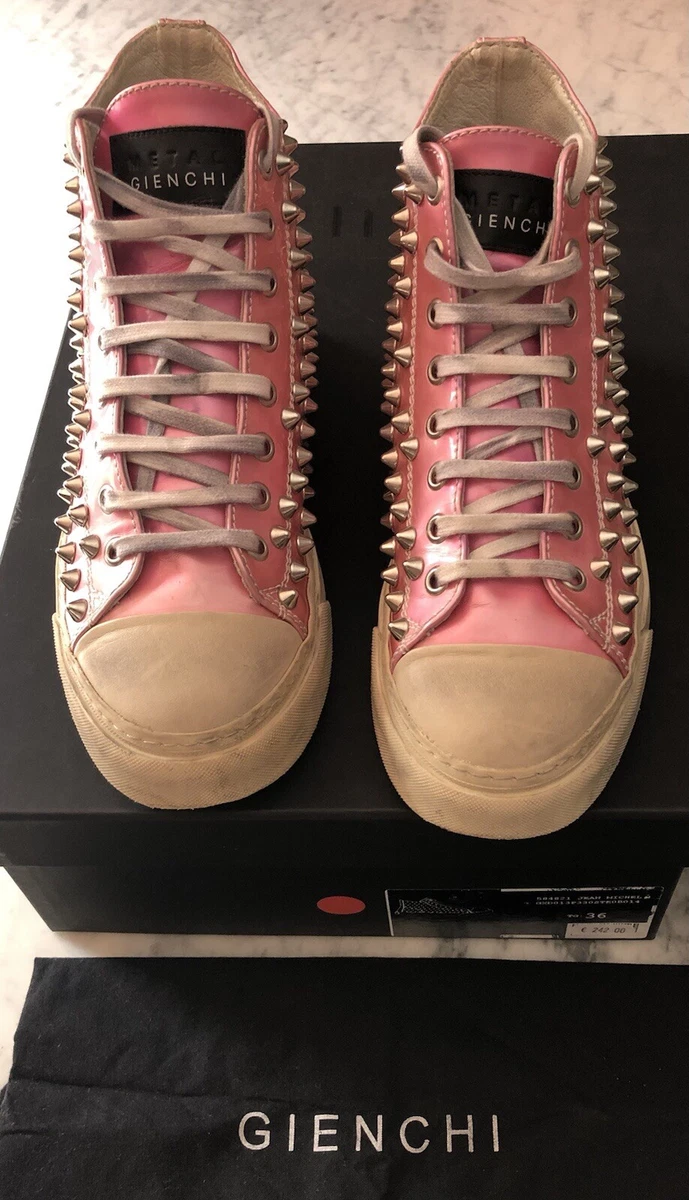 Scarpe Donna LOVE MOSCHINO Sneakers in Pelle Bianca con Borchie a Cuore