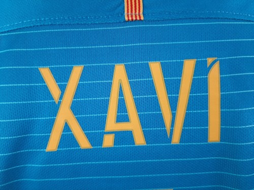 Xavi #6 Barcelona 2016/2017 NIKE 3rd Football Shirt Men's Size L Third Jersey - Picture 8 of 13