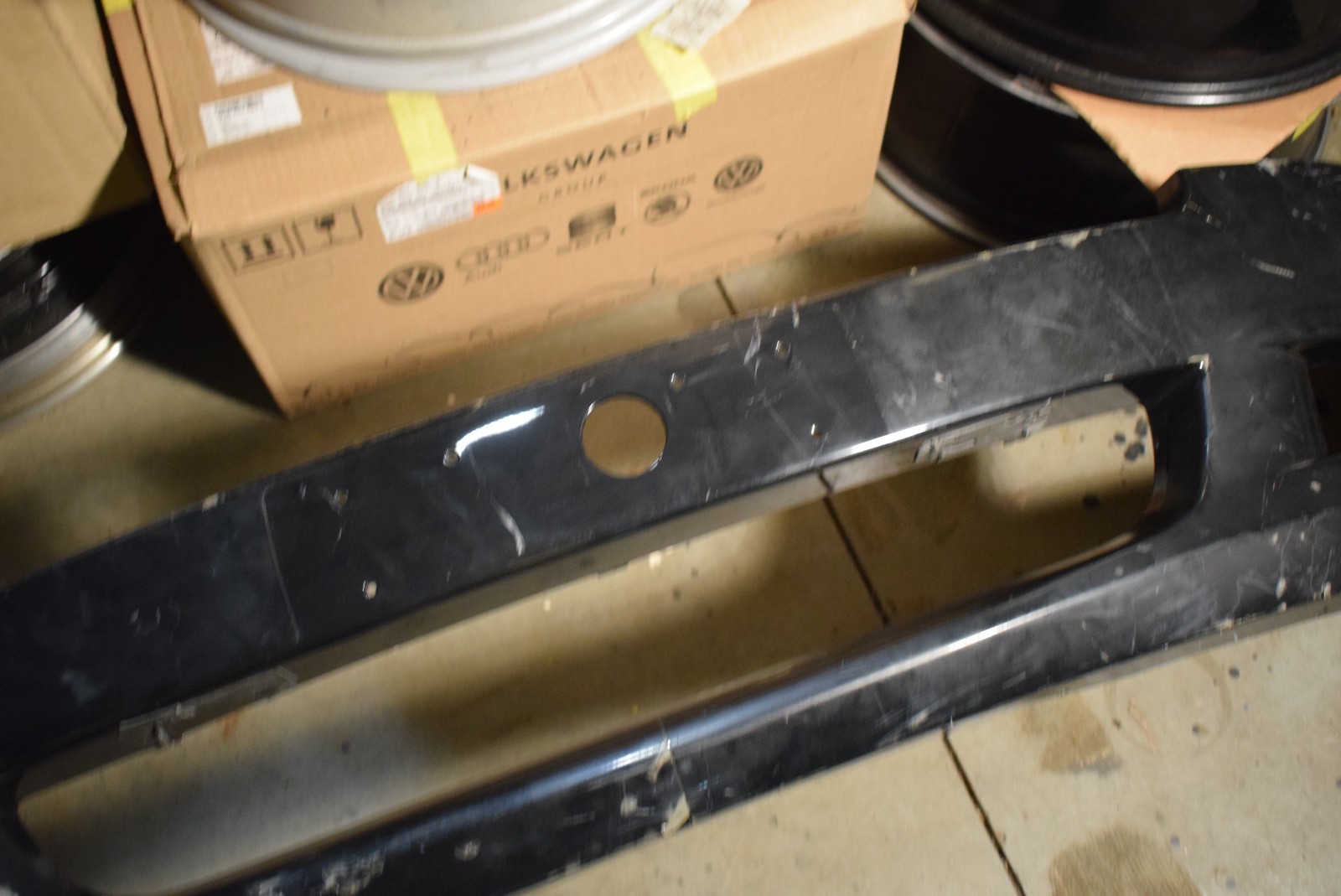 ASTON MARTIN DB9 FRONT BUMPER COVER OEM 2005 2006 2007 2008 