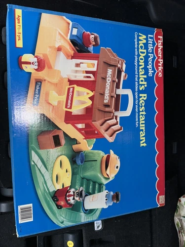 Vintage Fisher Price Little People McDonald’s Playset 2552 Factory Sealed