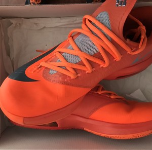 kevin durant orange shoes