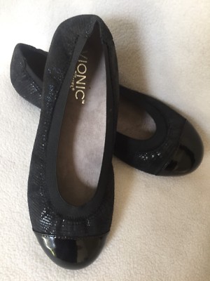 Vionic Allora Black Ballet Flats Patent Toe Cap sz 5 US/ 36 EUR  (Runs Small)