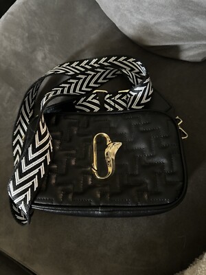 FOXER Leather bag, Quilted Pattern, Great Condition!