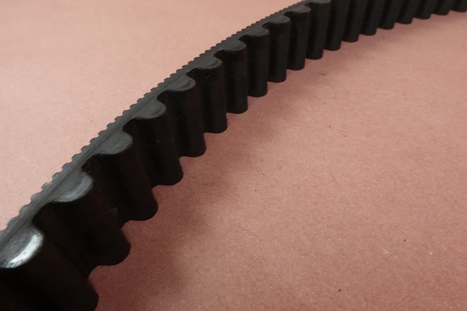 2000-2011 Harley Davidson Heritage Softail FLSTC Rear Main Drive Belt - Image 3 of 4