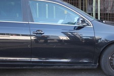 VW Golf 5 Variant Schwarz LC9X Tür vorne Rechts ohne Anbauteile