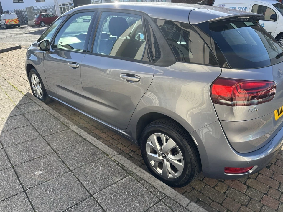 2017 Citroen C4 Picasso Only 20k - Image 2 of 4